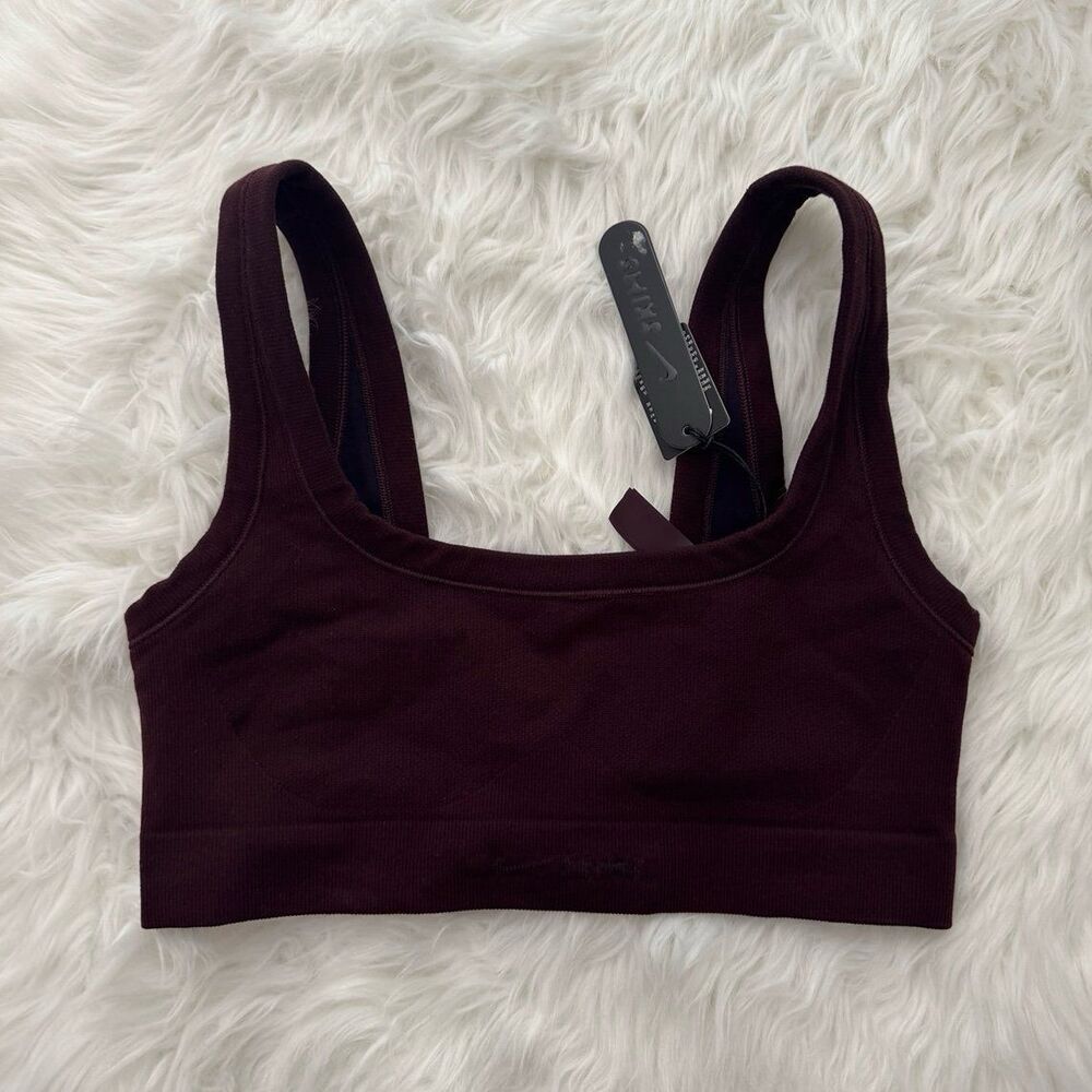 Nike Skims Vintage Seamless Scoop Bra Currant Size Small